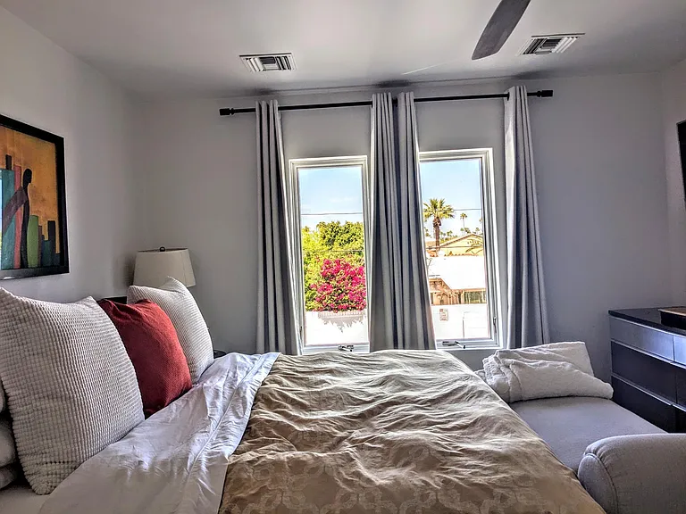 7662 E Minnezona Ave — Photo 11