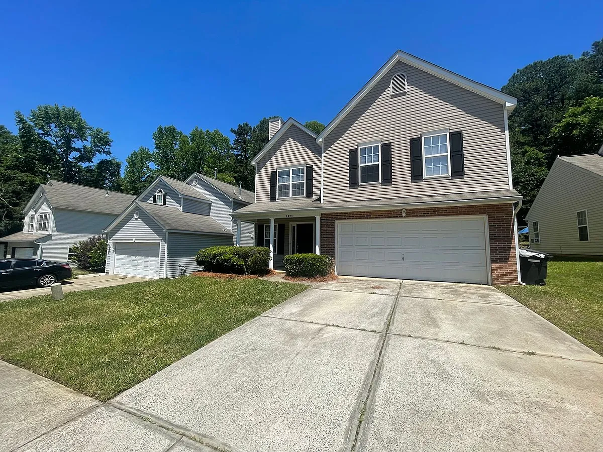 Building Photo - 2423 Sunset Oaks Dr