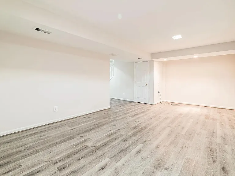 10885 Oak Green Ct — Photo 23
