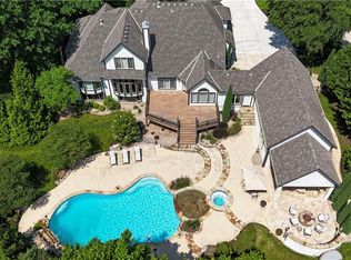 14575 Granada Cir, Leawood, KS 66224