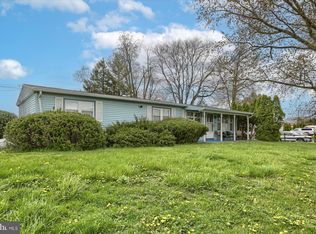 3621 Rothsville Rd, Ephrata, PA 17522