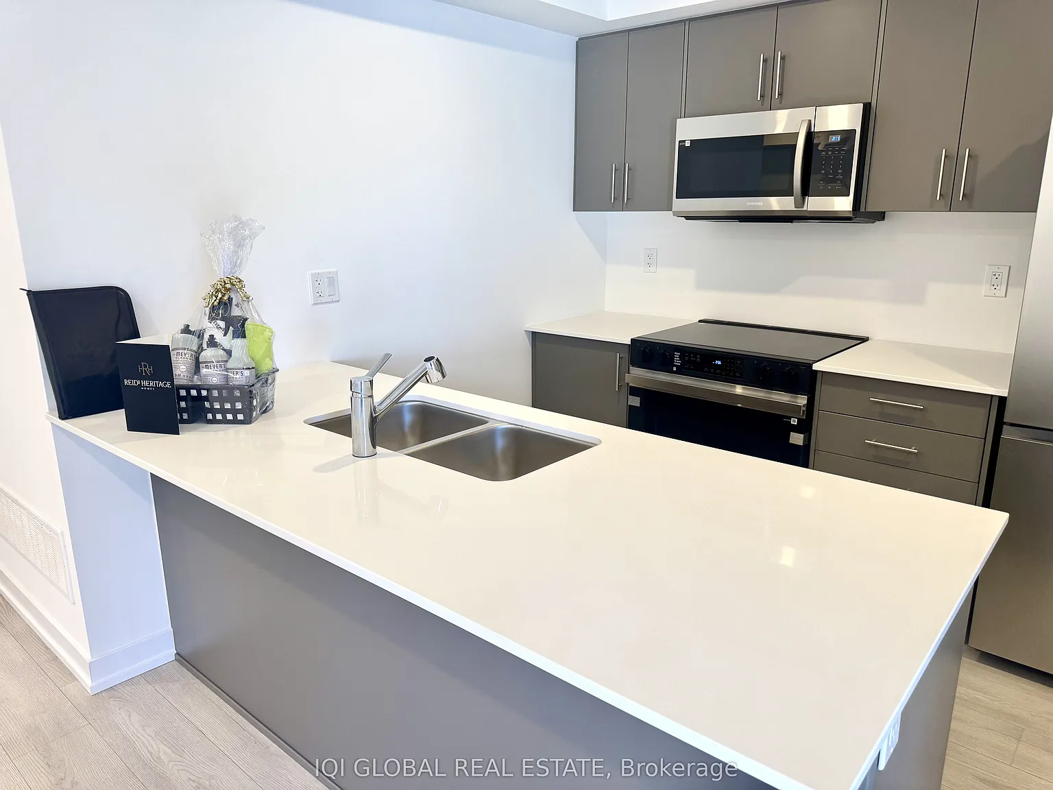 2 bed, $2,499 — Photo 4