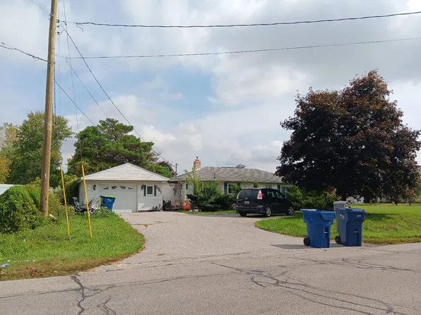 1961 S Lincoln St, Bay City, MI 48708