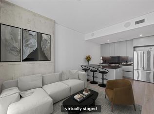 610 Davis St #2210, Austin, TX 78701