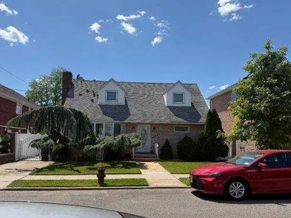 15944 85th St, Howard Beach, NY 11414