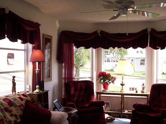 5th image of 714 Nettles Blvd