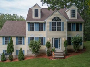 21 Clark Cir, Pelham, NH 03076