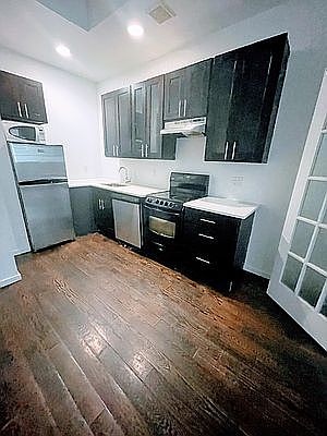 4th image of 909 Nostrand Ave #1F
