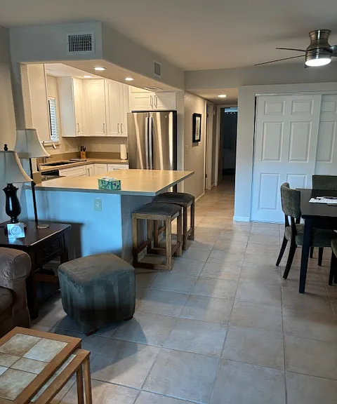 8651 E Royal Palm Rd — Photo 7