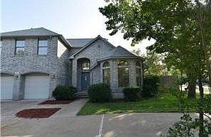 2nd image of 901 Riverlawn Dr