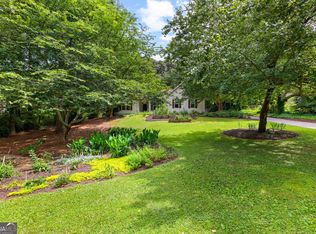205 N Strathmore Dr, Sharpsburg, GA 30277