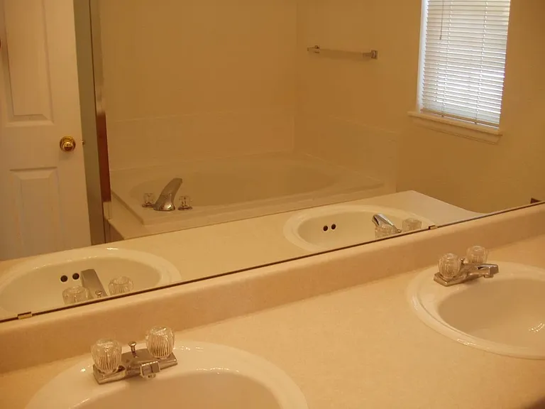 4770 S Lisbon Way — Photo 2