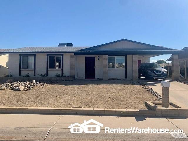 1st image of 1021 W Campo Bello Dr