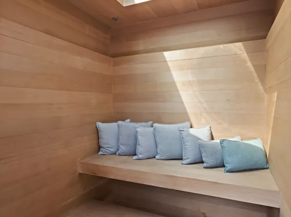 54 Bond Street image 27 of 30