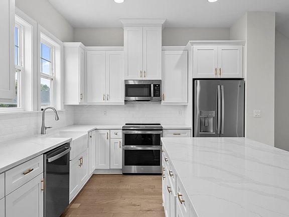 4th image of 4302 W North B St Unit 3