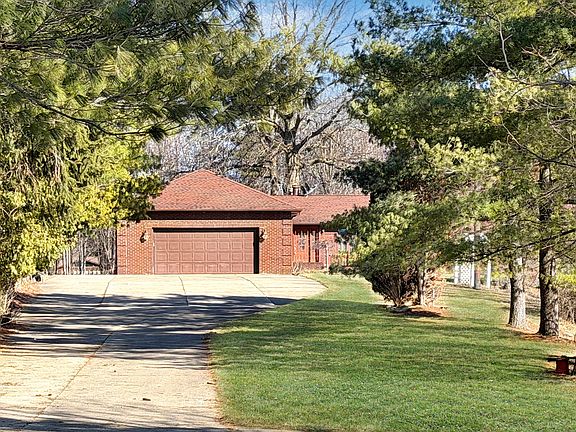 5th image of 15689 Prospect Rd