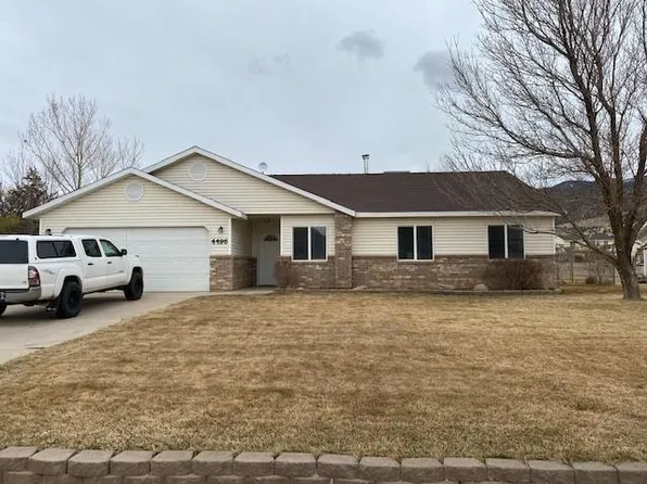 4496 N Tomahawk Dr, Enoch, UT 84721