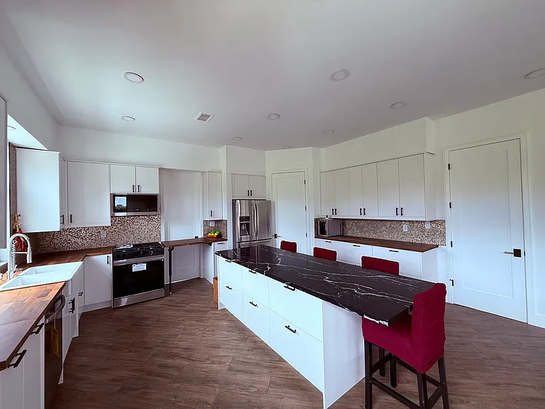 3273 Hedwig Rd — Photo 13