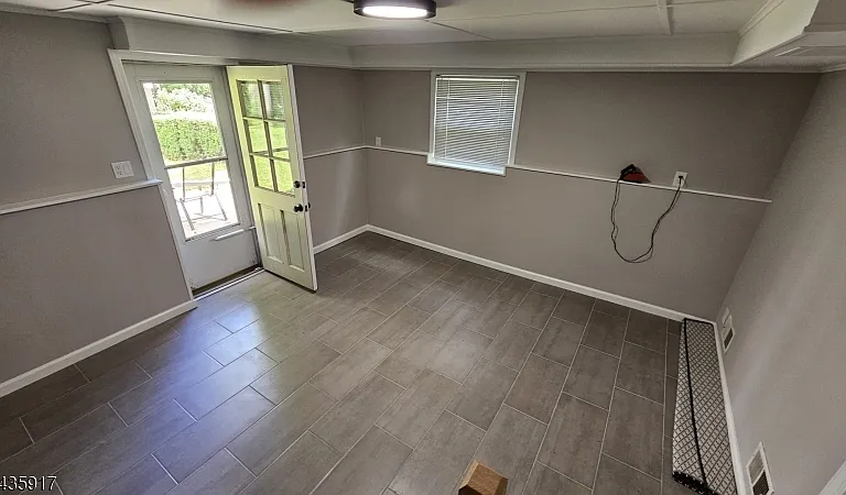 376 Delaware Ave — Photo 10