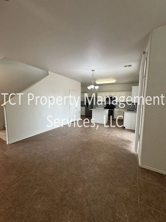 Building Photo - 31304 N Cavalier Dr
