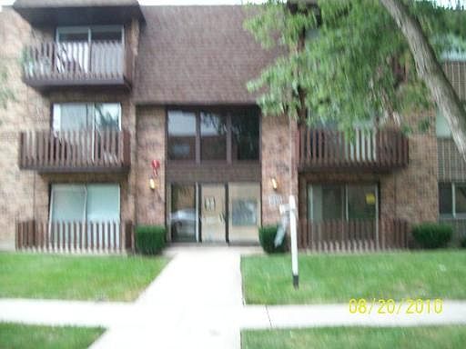 1st image of 17515 S Sandalwood Dr #101