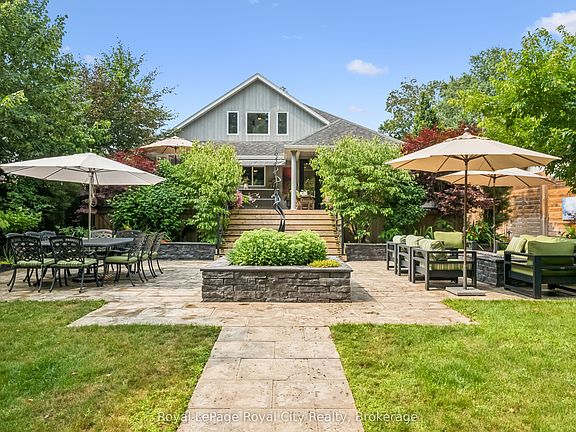 3rd image of 33 Edgehill Dr