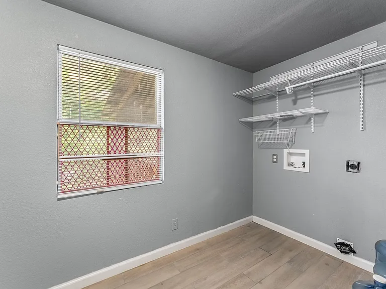 16755 Leisure Loop — Photo 16