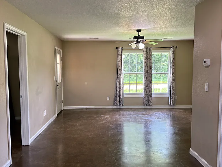 103B Redwood Dr #103B — Photo 3