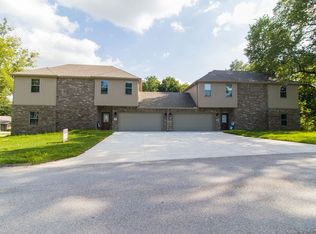 195 & 197 E 2nd St, Centerton, AR 72719