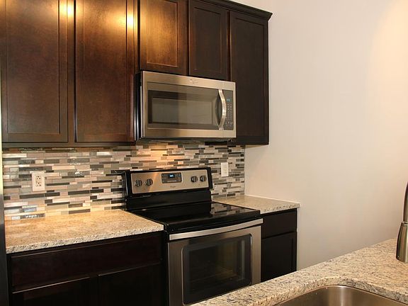 2nd image of 1048 Carroll St #4