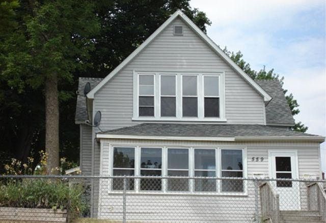 1st image of 559 Smith Ave S #2