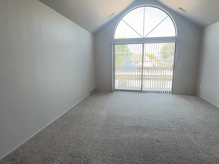 Prentiss Pointe Apartments — Photo 165