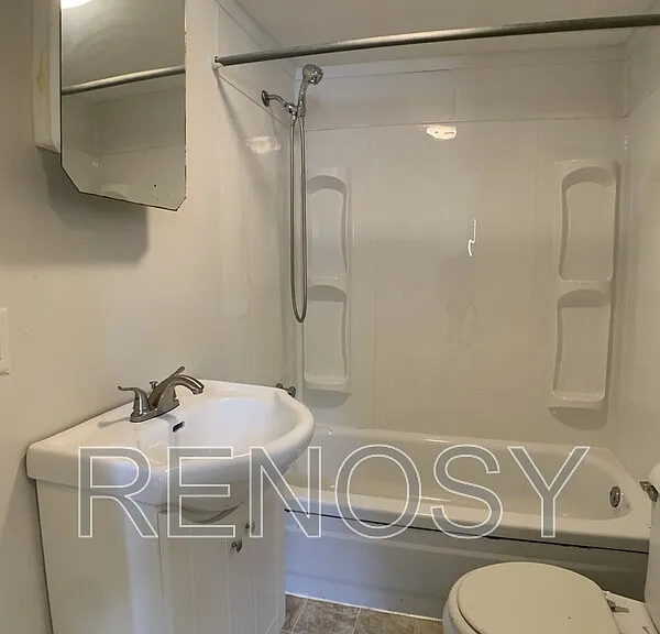 4754 NE 27th Ct — Photo 9