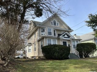 483 New York Ave #B, Huntington, NY 11743