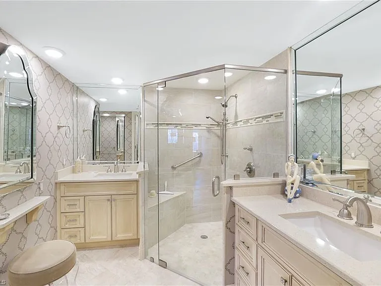 355 Park Shore Dr #1-114 — Photo 13