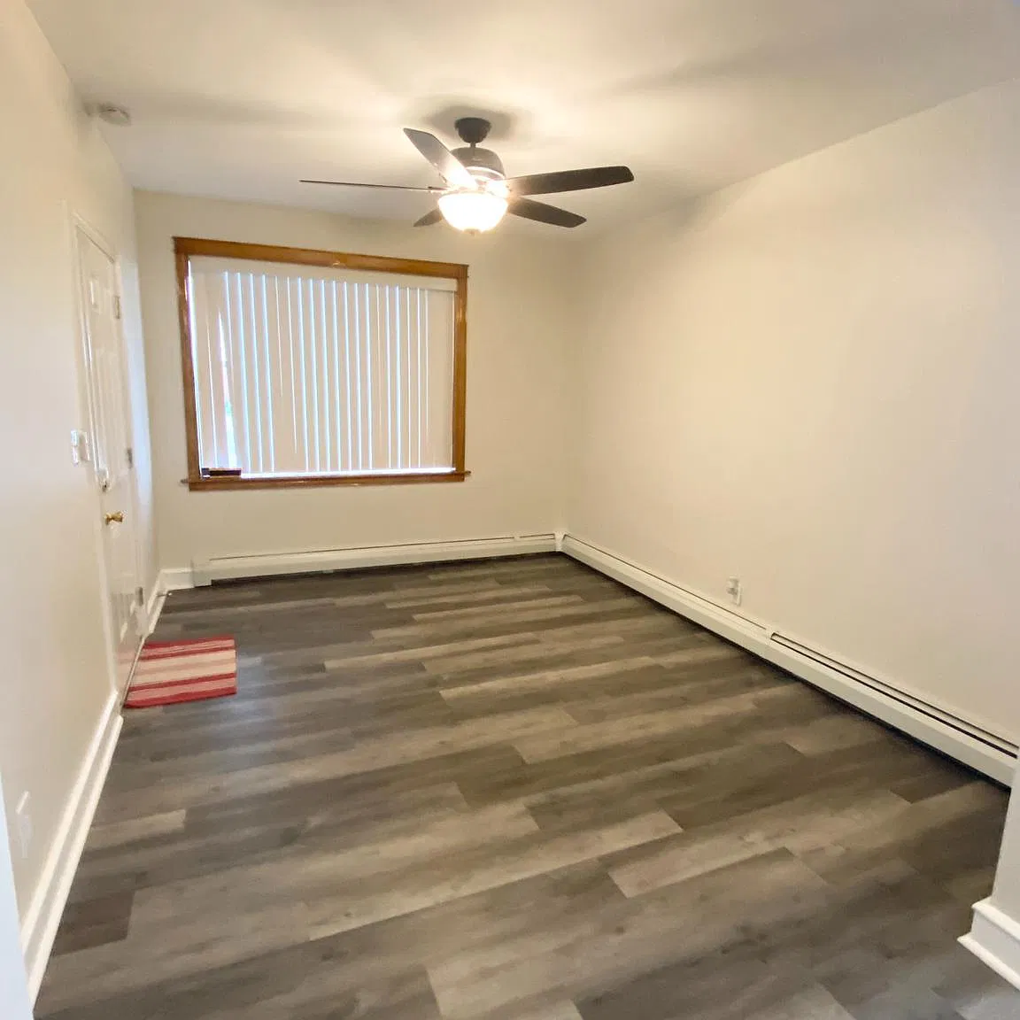 2 bed, 1.5 bath, 1071 sqft, $1,600 — Photo 3