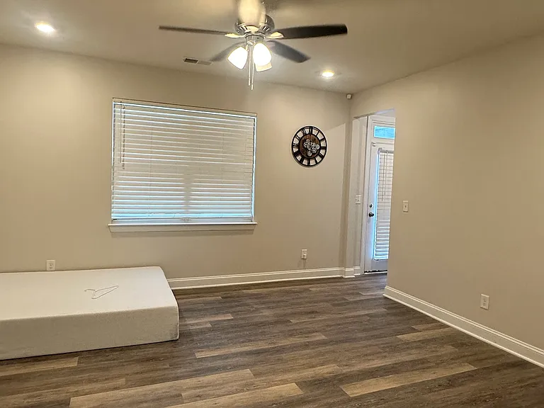 10448 Glenmere Creek Cir — Photo 1