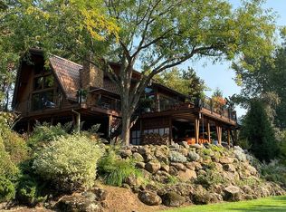 2826 Swyers Dr, Hood River, OR 97031