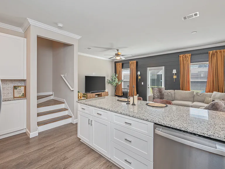 1802 Stable Ln #B2 — Photo 14