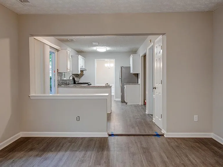 4941 Tanners Spring Dr — Photo 11