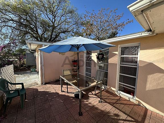 4th image of 7621 Ilex Dr