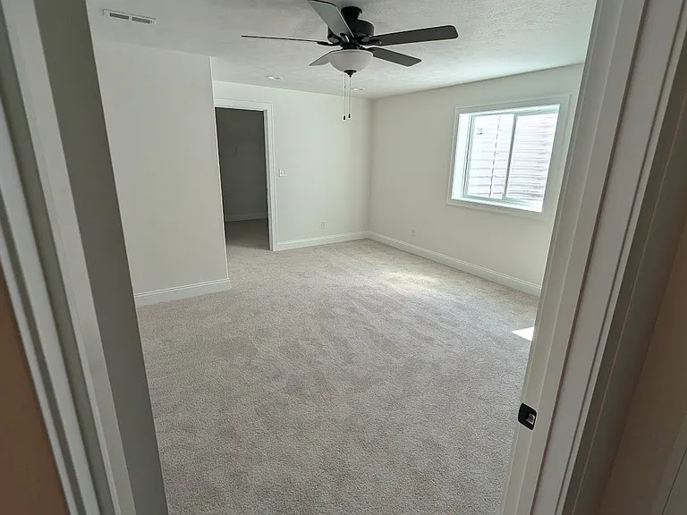 3202 Greenbriar Dr — Photo 8