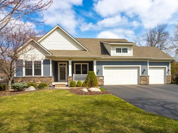 2102 Theresa St, Mendota Heights, MN 55120