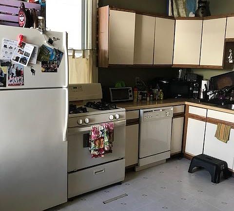 4th image of 1244 W Diversey Pkwy APT 1