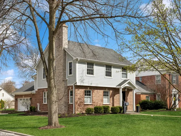 601 S Burton Pl, Arlington Heights, IL 60005