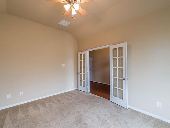 5th image of 29939 Claycrest Ln
