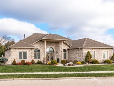 513 Arlington Woods Dr, Brookville, OH, 45309