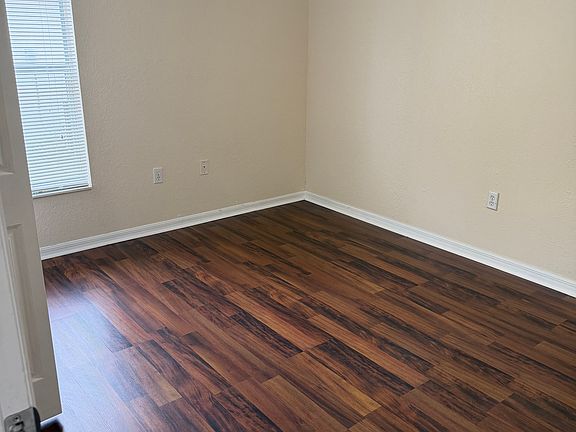 5th image of 5945 Hillside Heights Dr