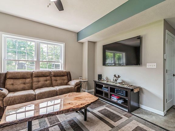 5th image of 8 Liberty Acres Drive