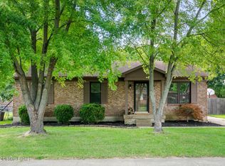 12220 Somerset Dr, Louisville, KY 40229